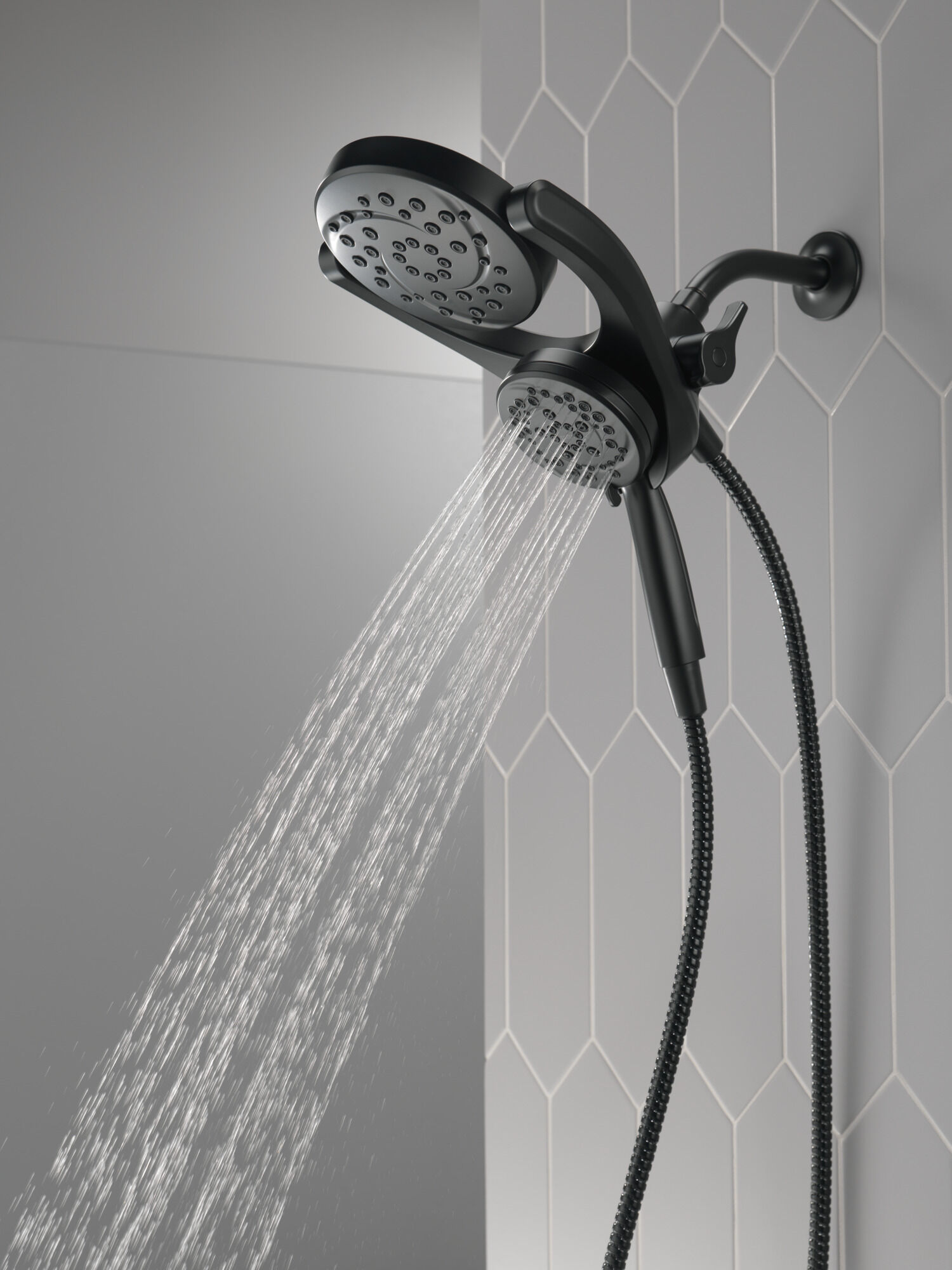 75699BL HydroRain® 4-настройка душевая лейка два в одном Delta Faucet DELTA Матовый черный - Вид №14