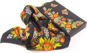 10660477 Хохломская Роспись Набор подарочный "Маковый венок" (Высшая категория)130*240*25. Платок 89*89 Шелк