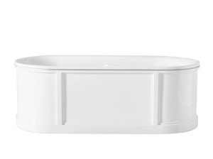 Чугунная ванна в центре комнаты