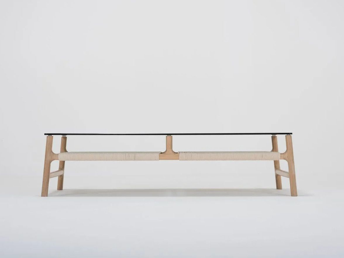 Низкий прямоугольный журнальный столик из дерева и стекла Gazzda Фавн ARCH-00029842 - Вид №2