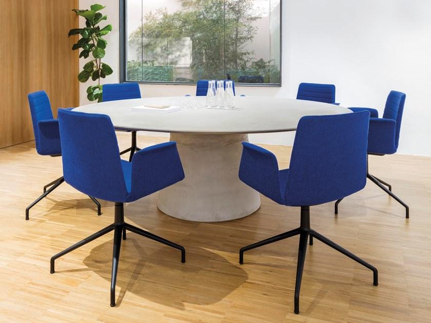 Andreu World Кресло поворотное с подлокотниками Flex armchair So1646 - Вид №1