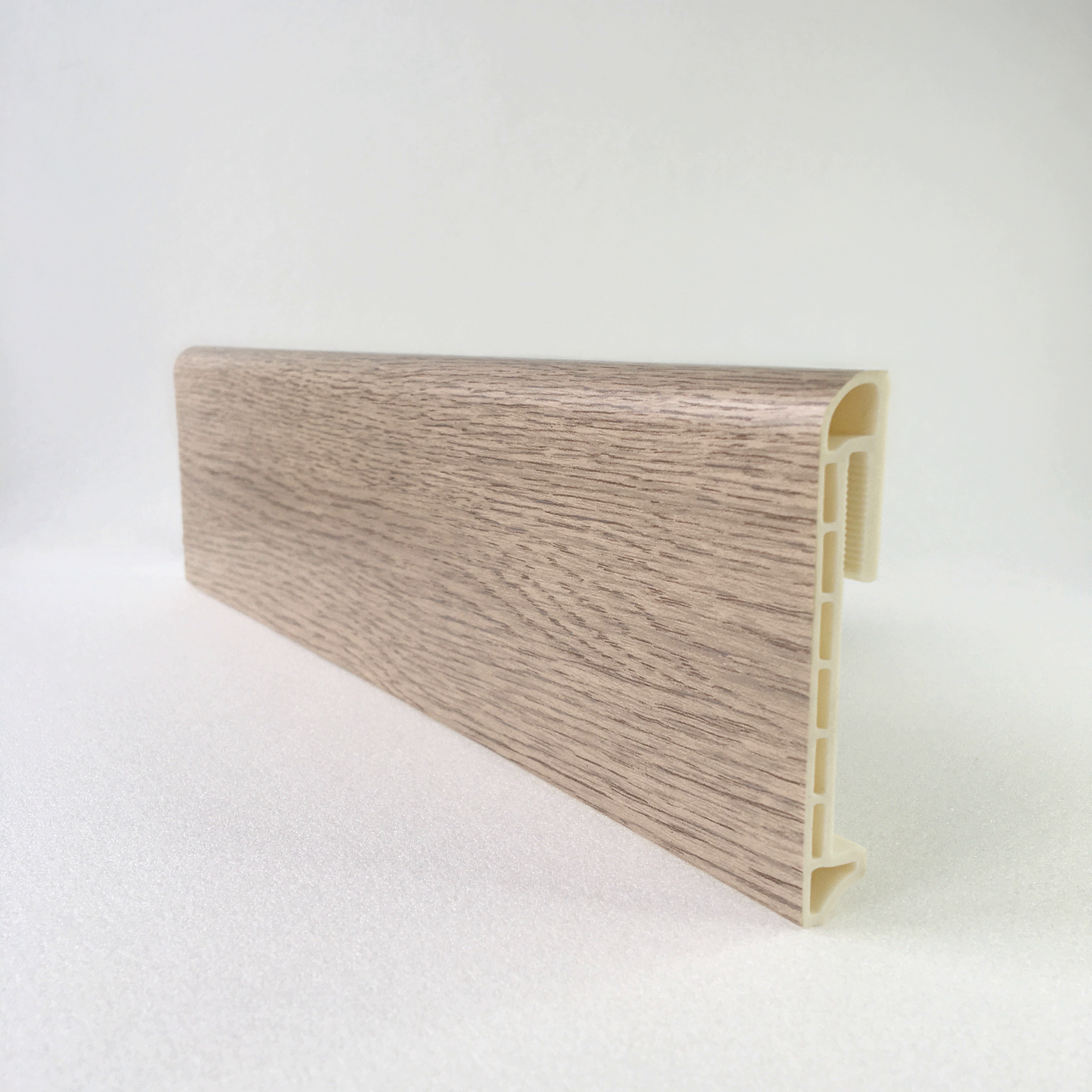 Напольный плинтус  Дуб шале 80мм DEKOR PANEL DP073