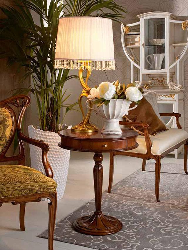 Столик  MEDEA 528 