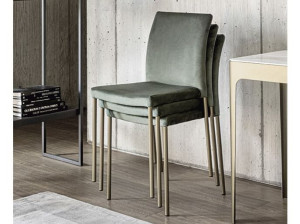 Мягкий штабелируемый стул