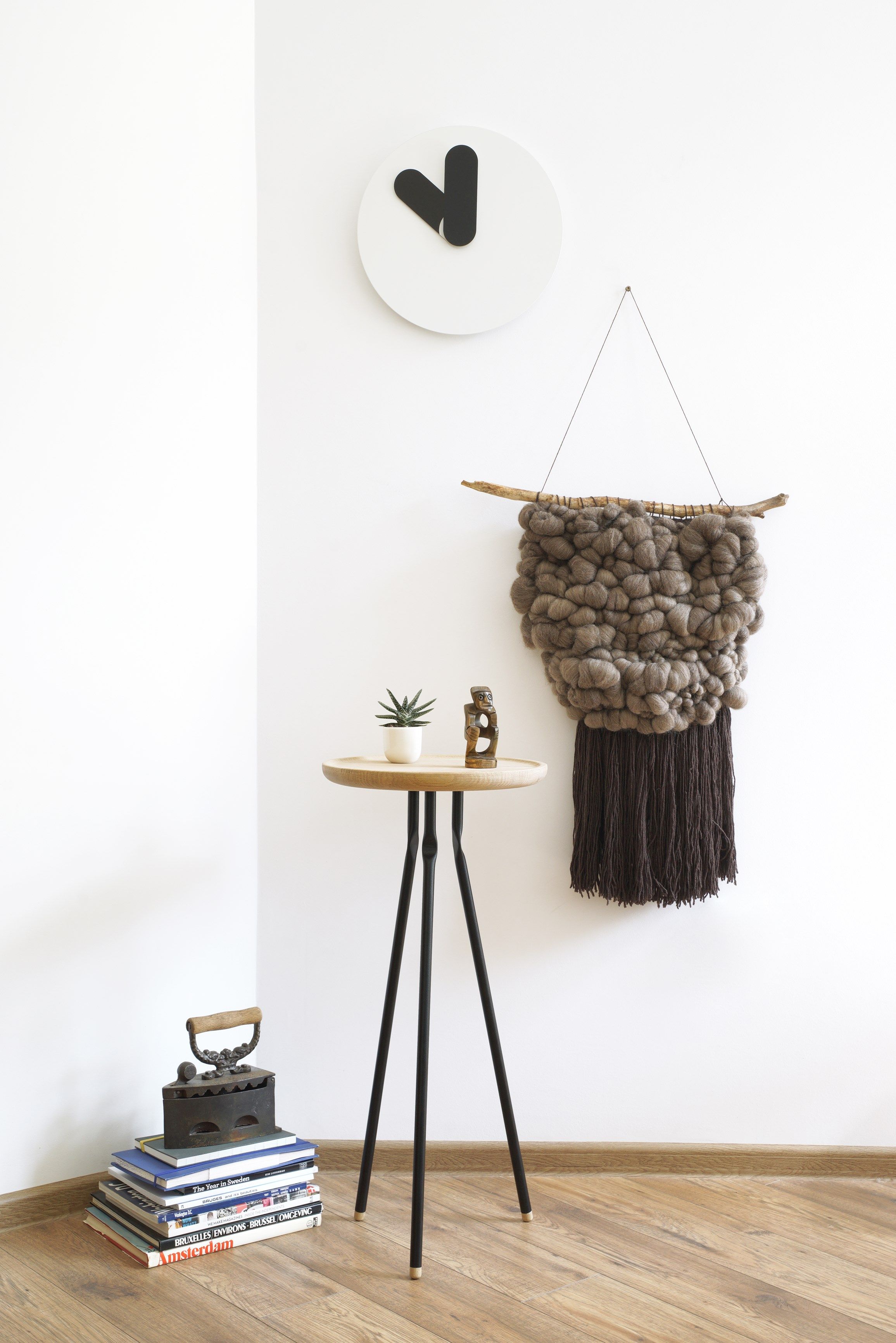 Высокий круглый журнальный столик из ясеня Askia ARCH-00054991 - Вид №4