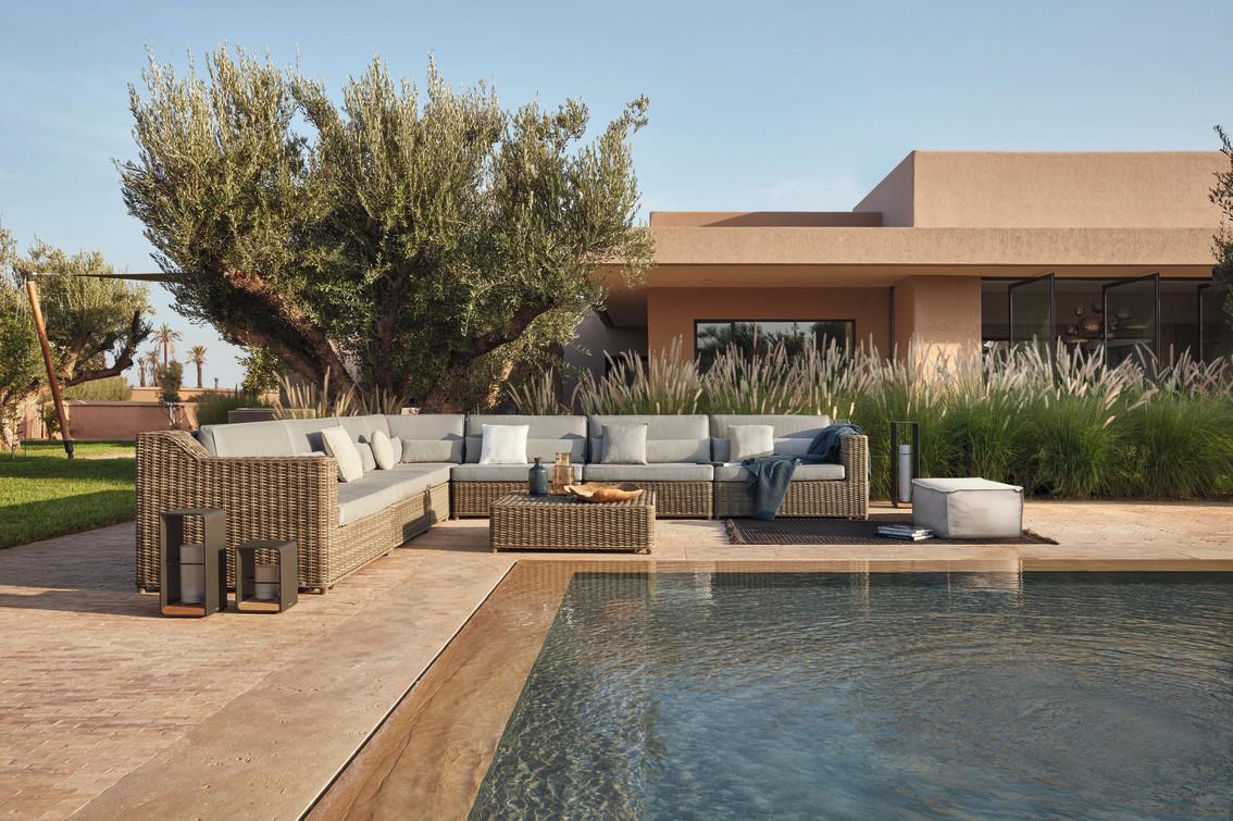 MNST667 Приставные столики старый серый 8мм 101см x 96см Manutti San Diego - Вид №2