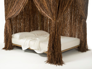 Кровать с балдахином