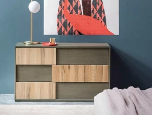 Devina Nais Комод из массива дерева