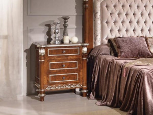 Прямоугольная тумбочка из массива дерева с ящиками