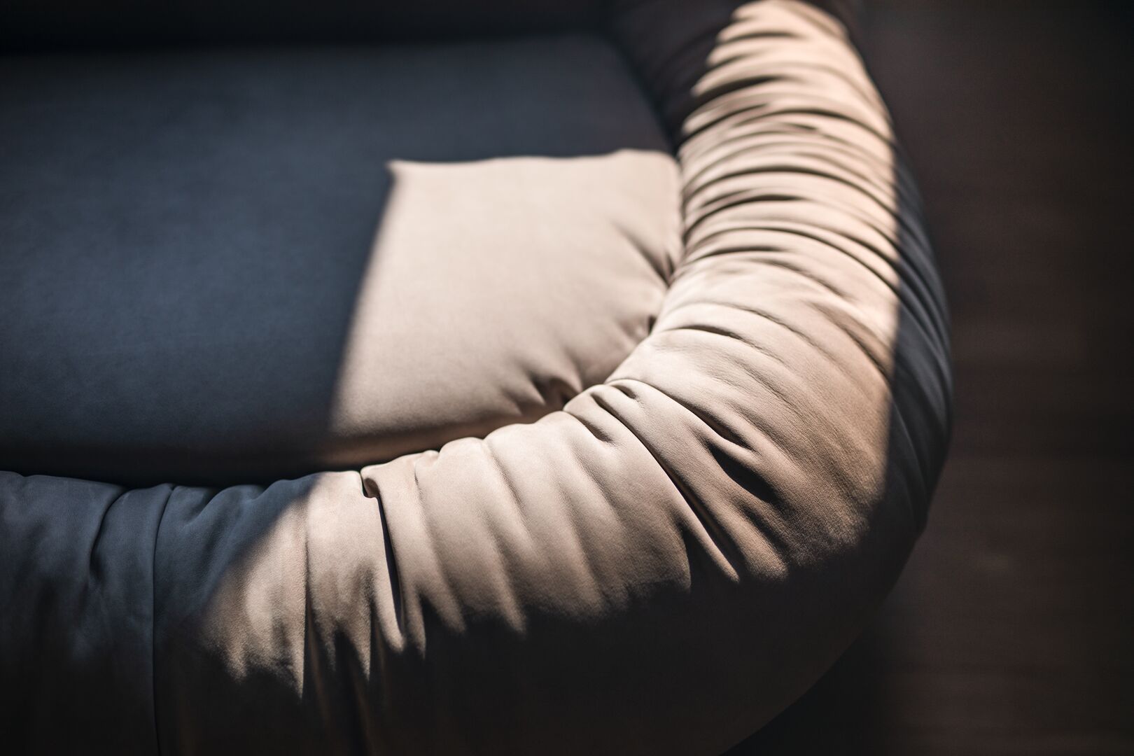 Кожаное вращающееся кресло Baxter BARRET ARCH-00049470 - Вид №4