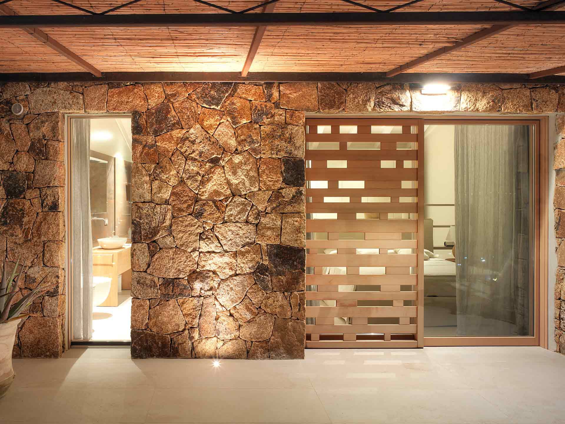 Деревянная распашная оконная дверь с двойным остеклением Carminati Skyline System ARCH-00018422