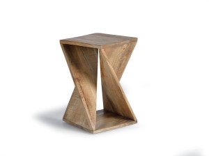 Табурет из манго