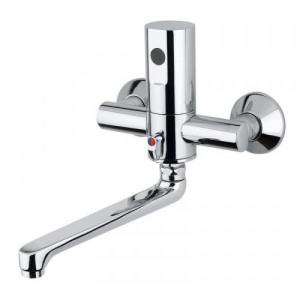 02552/1 Idral Настенный электронный смеситель для раковины / мойки серии ONE с инфракрасным датчиком и поворотным изливом 200 мм. Работает от батареи