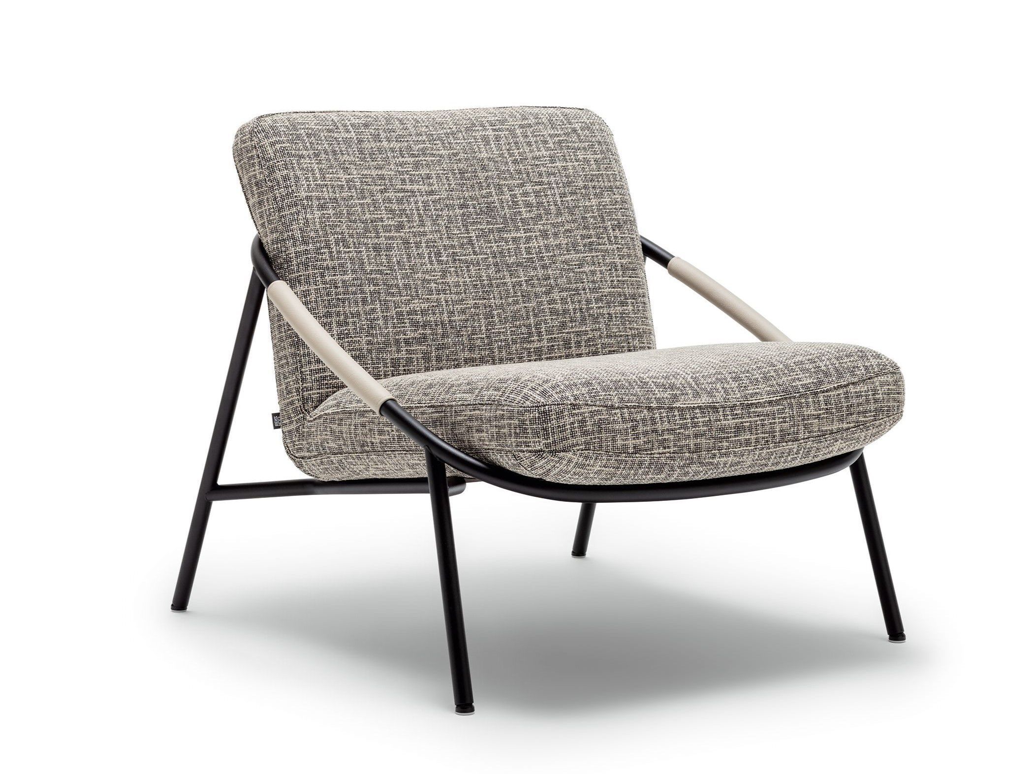 Кресло с подлокотниками Rolf Benz ROLF BENZ 588 LUKE ARCH-00111268