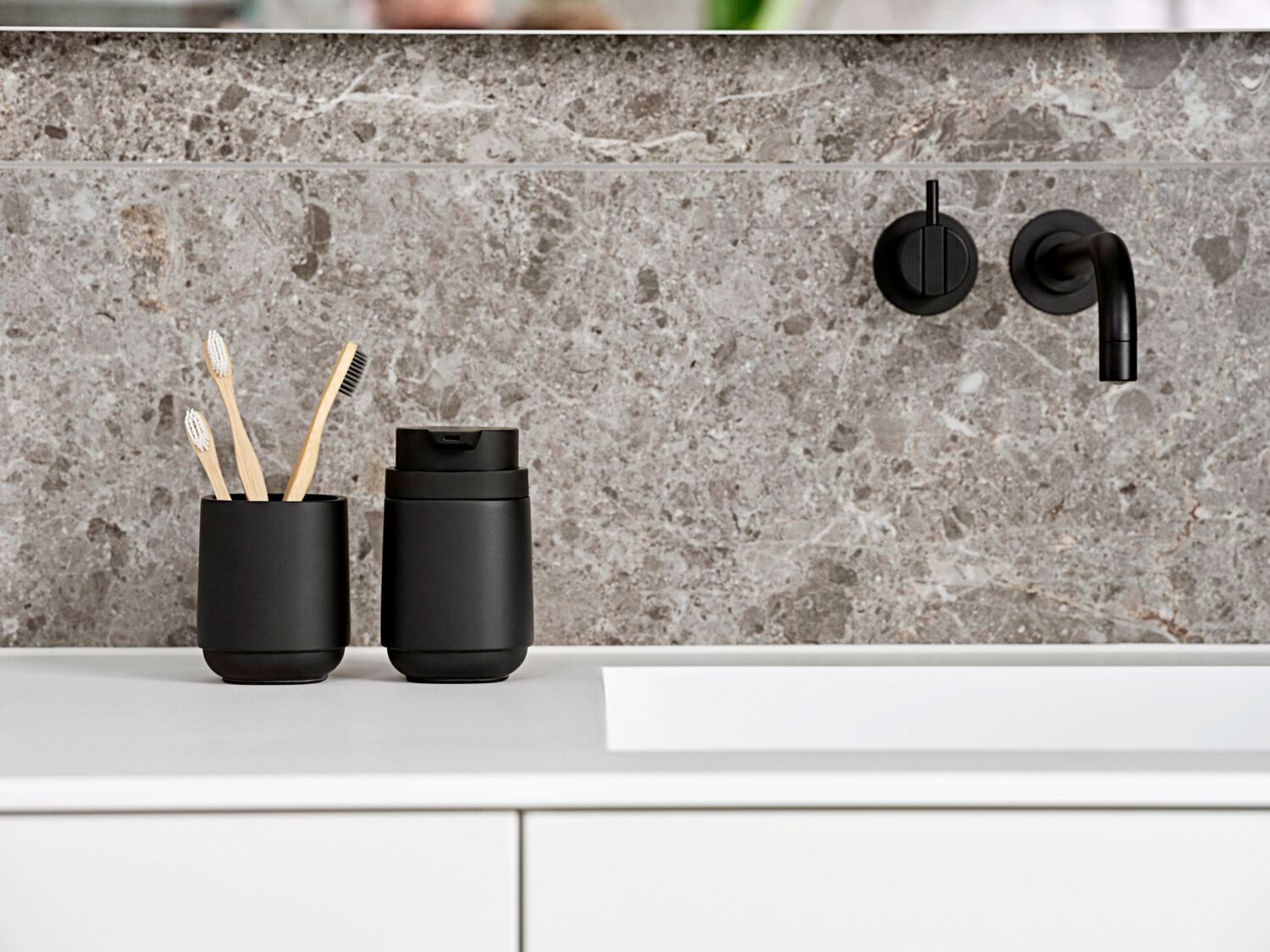 Бетонный Настольный держатель зубной щетки ZONE DENMARK Time ARCH-00071104 - Вид №7