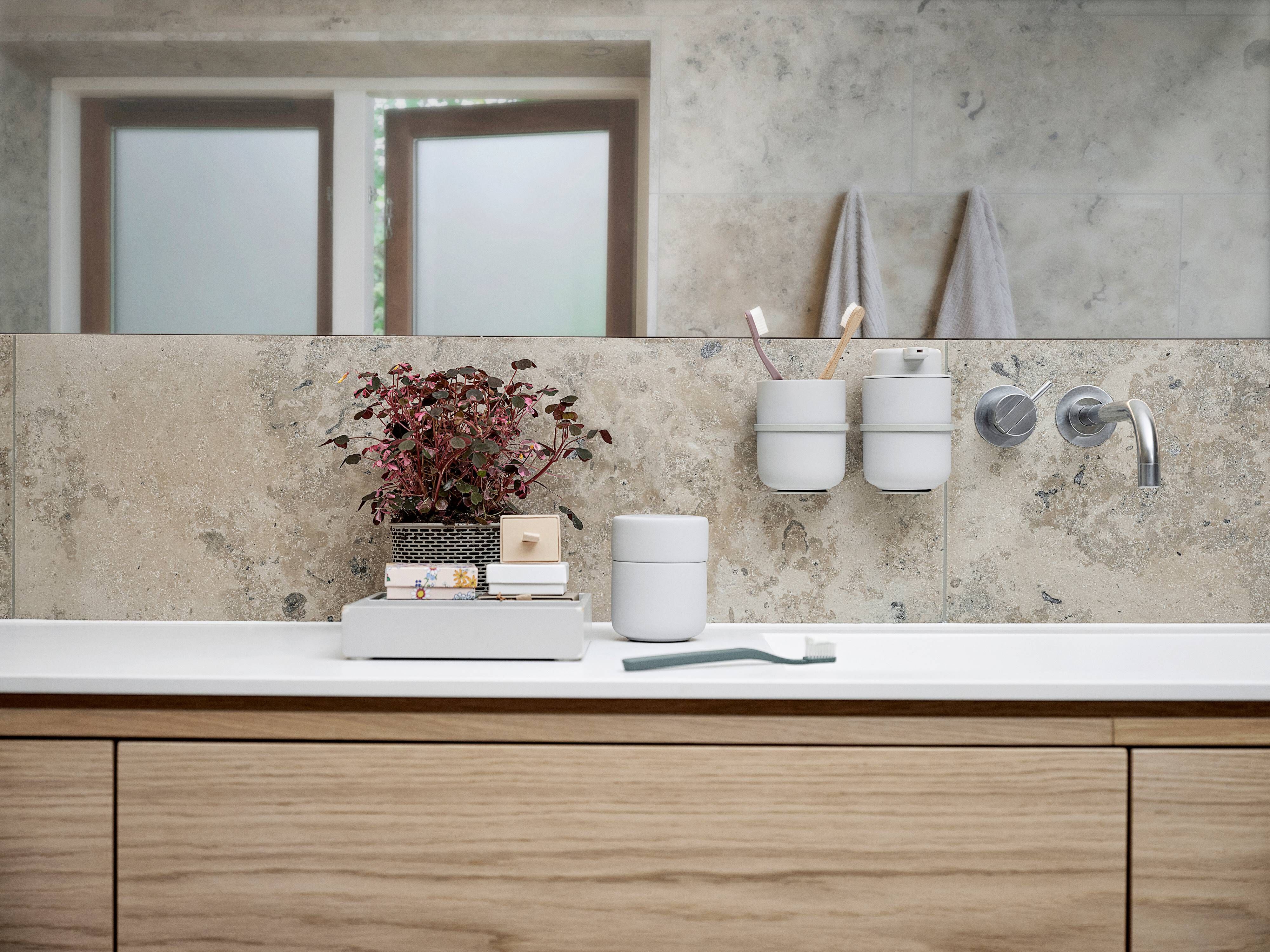 15756 банка с крышкой Zone Denmark Ume - Вид №2