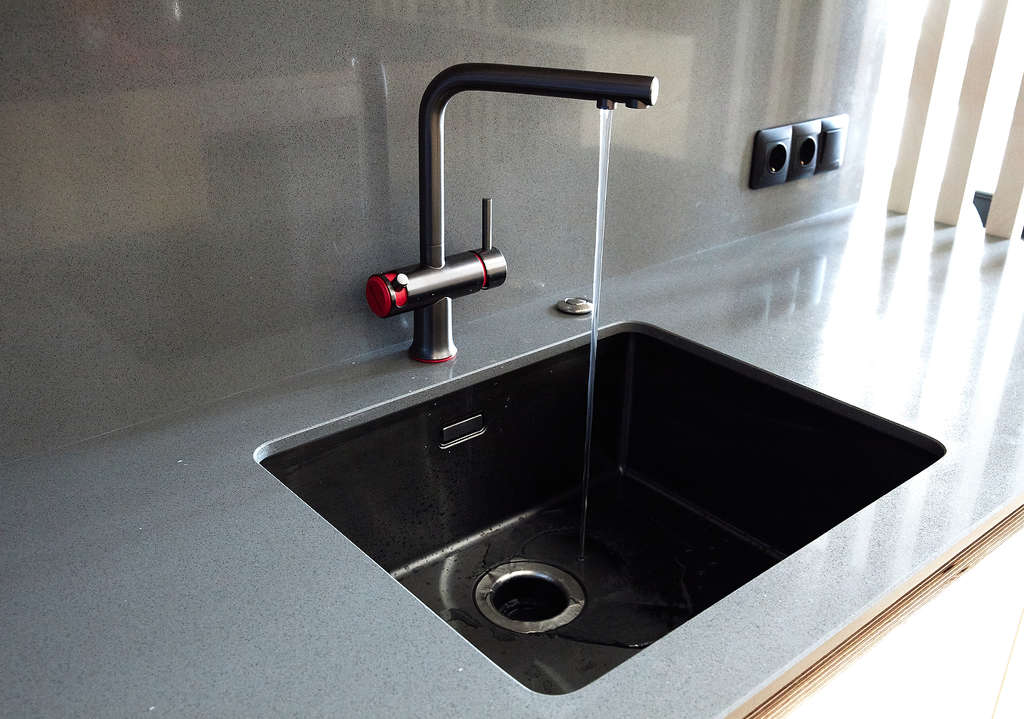 Смеситель для кухни Hotaru R OMOIKIRI 4994026 - Вид №2