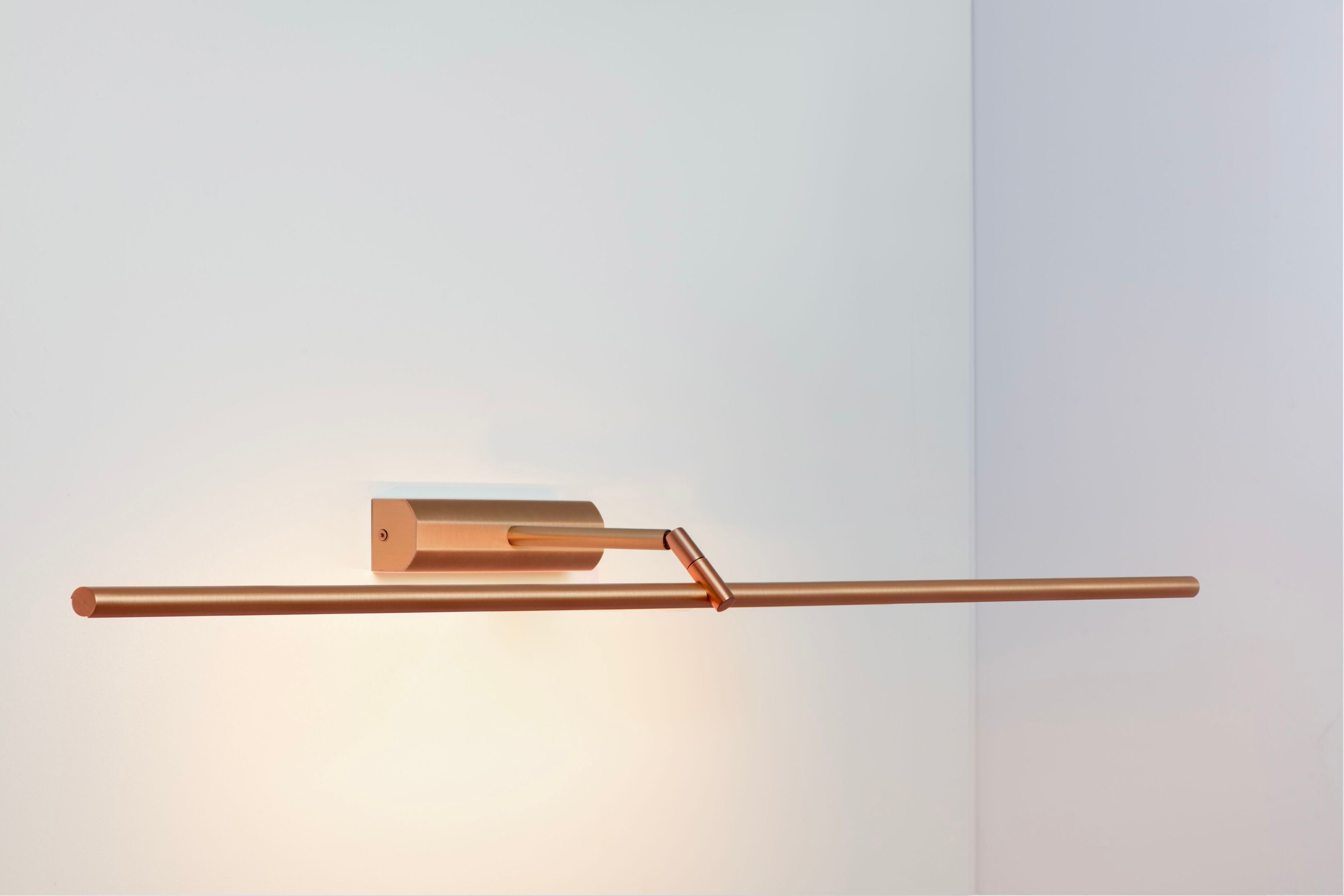 Латунный светодиодный настенный светильник для картин CVL Luminaires Airy ARCH-00060345 - Вид №28