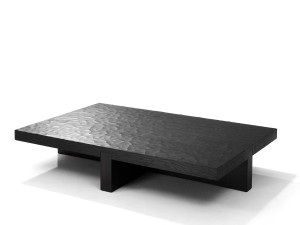 Низкий журнальный столик из массива дерева