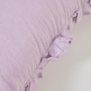 109442 Nacha cotton and linen cushion cover in lilac 45 x 45 cm La Forma