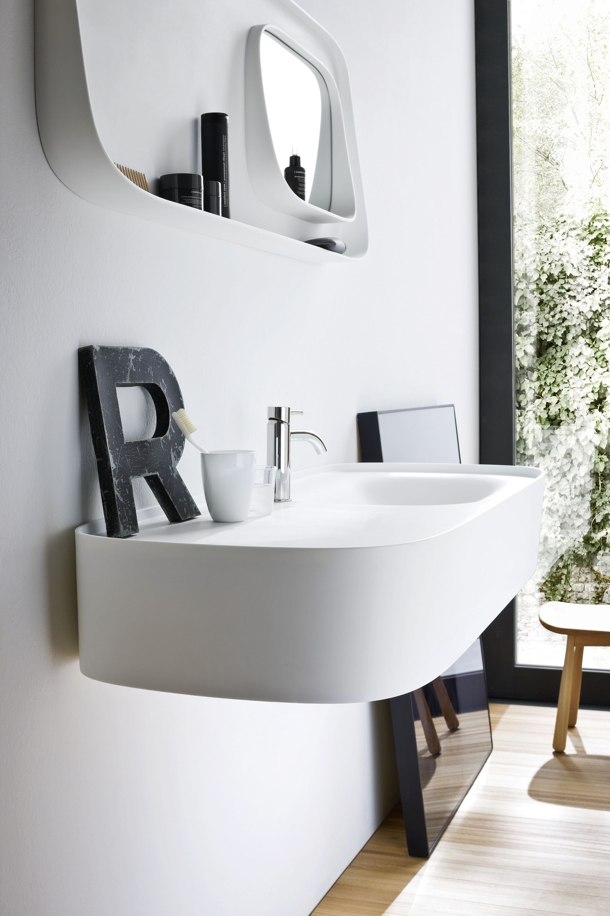 Подвесная раковина Corian® с столешницей Rexa источник ARCH-00035361 - Вид №1