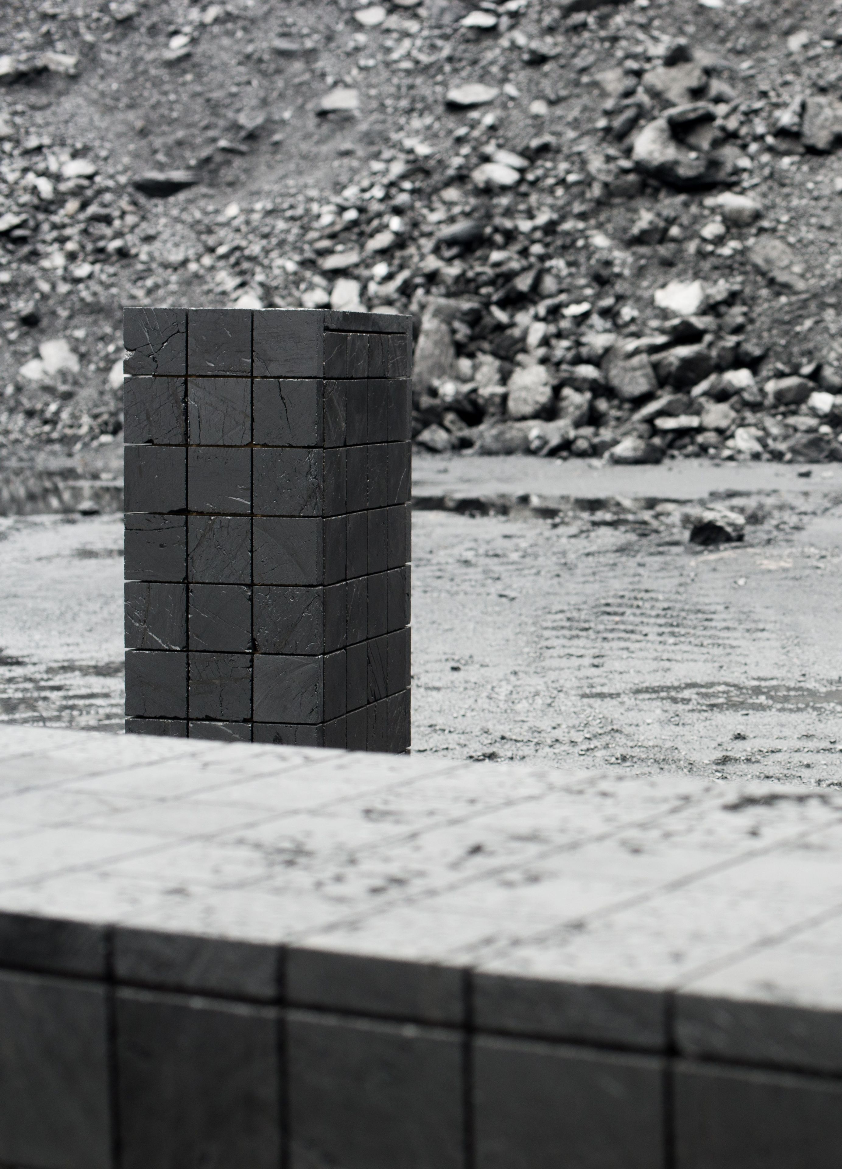 Скамья из антрацитового угля Movimento Gallery Jesper Eriksson ARCH-00103760 - Вид №6