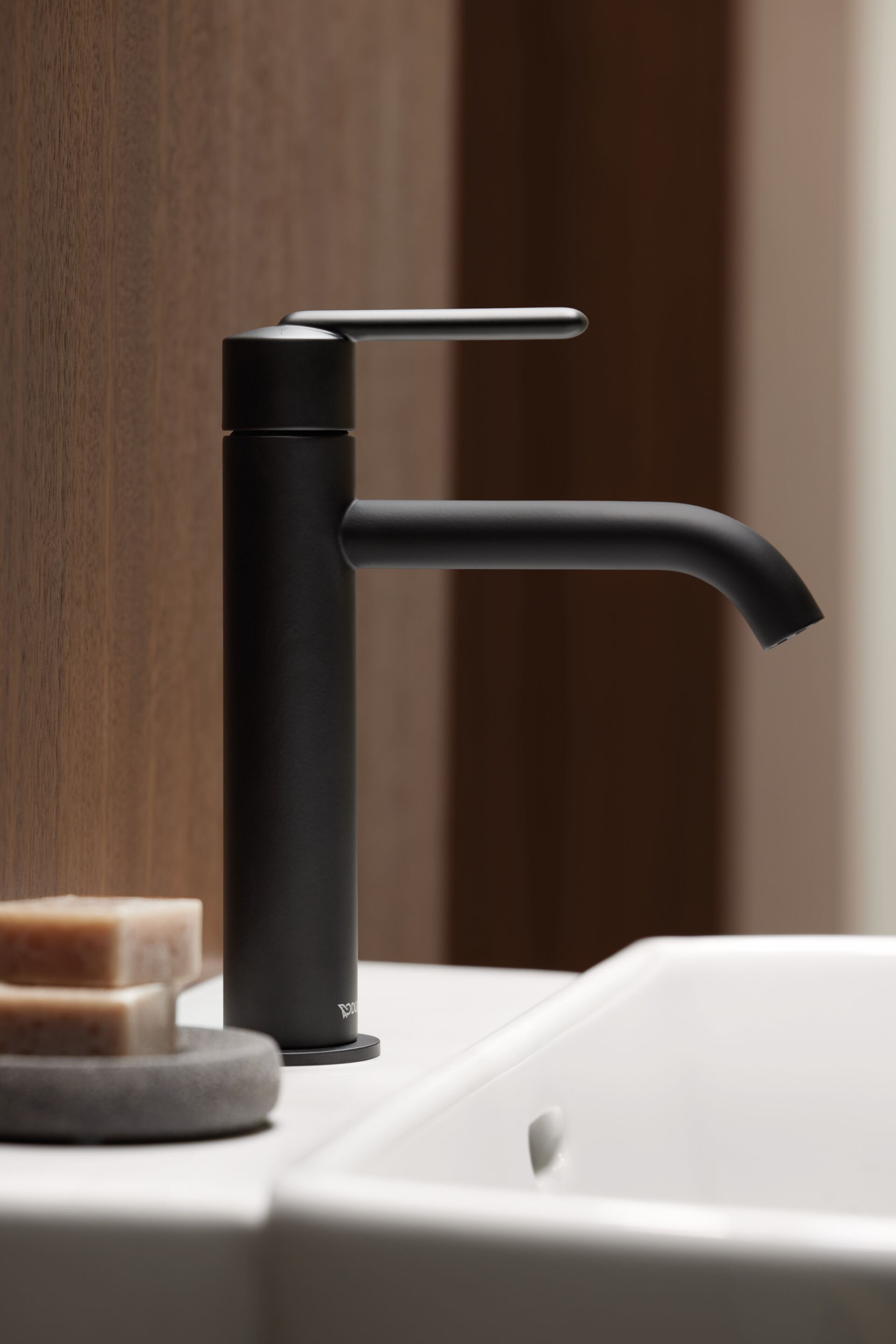 Однорычажный высокий смеситель для раковины Duravit Balcoon ARCH-00132728 - Вид №6