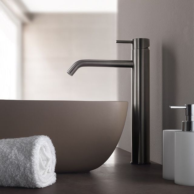 ONE010S Смеситель для раковины Linki ONE, Сатиновая сталь - Вид №2