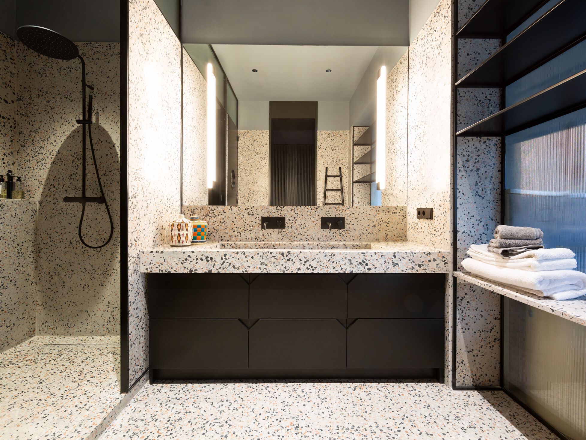 Покрытие для ванных комнат с эффектом терраццо BEAL International Bealstone ARCH-00057450