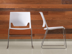 Пластиковый штабелируемый стул для конференций