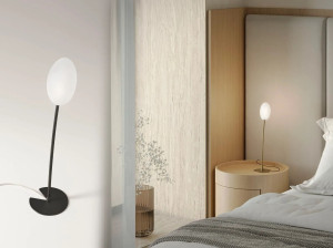 Алюминиевая настольная лампа