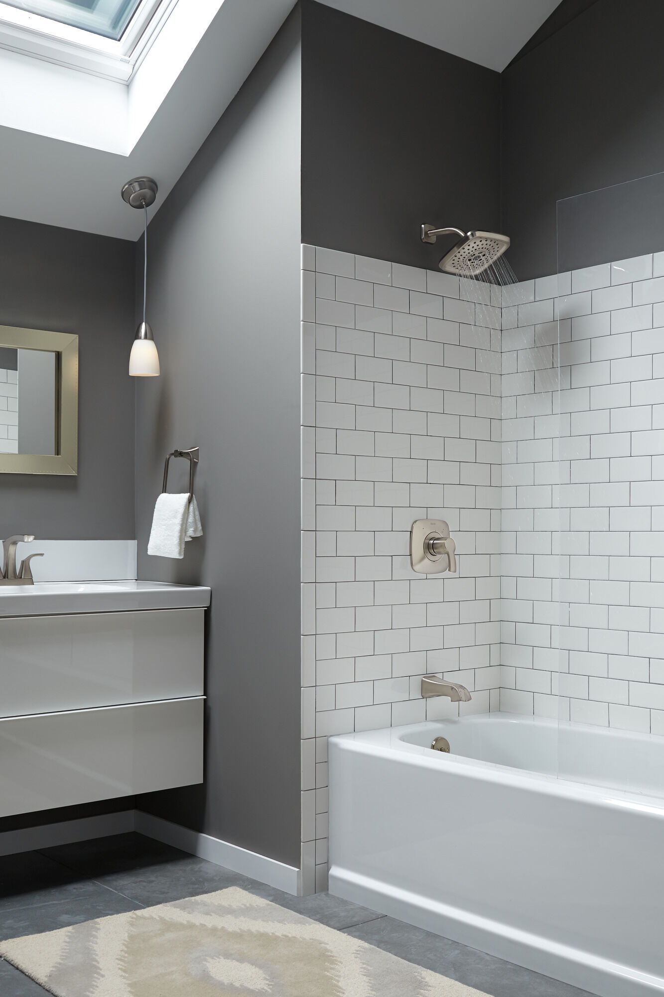 T14452-SS Monitor® 14 Series H2Okinetic® для ванны и душа Delta Faucet Tesla Нержавеющая сталь - Вид №3