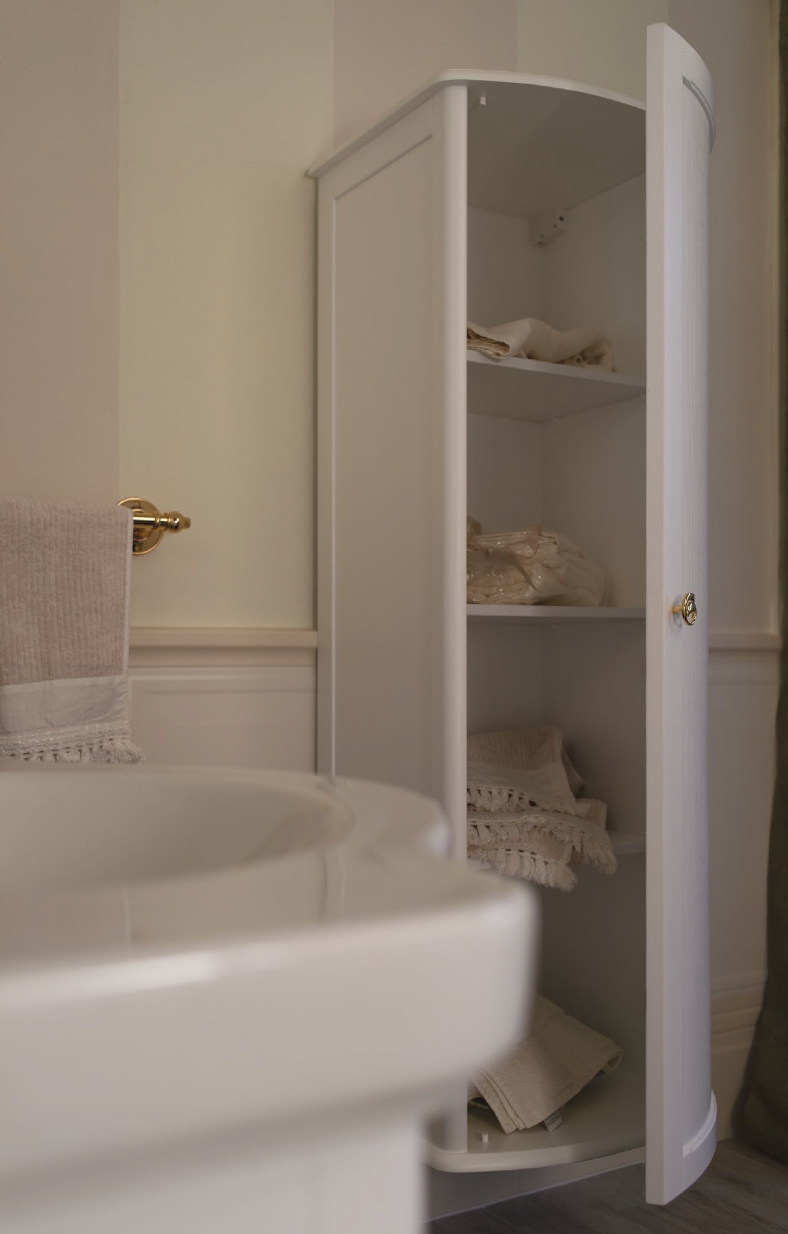 799 Colonna Matheus Gaia  Classic - Вид №2