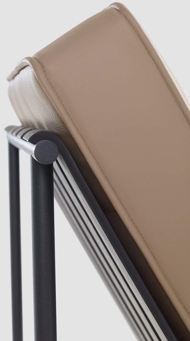 Artifort Стеганое кожаное кресло 416 F416  - Вид №6