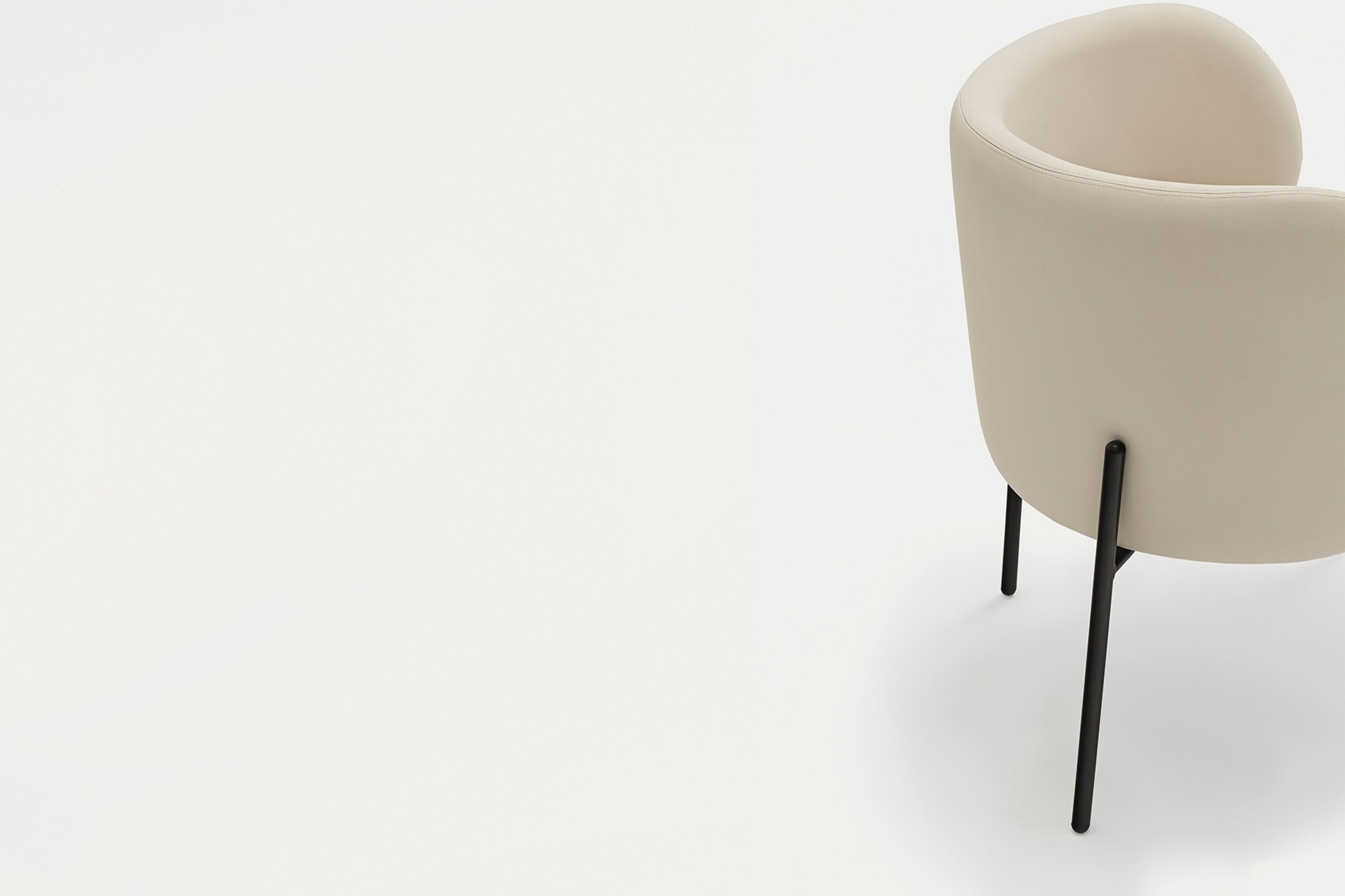 Кресло из искусственной кожи с подлокотниками TEULAT Mogi ARCH-00092240 - Вид №15