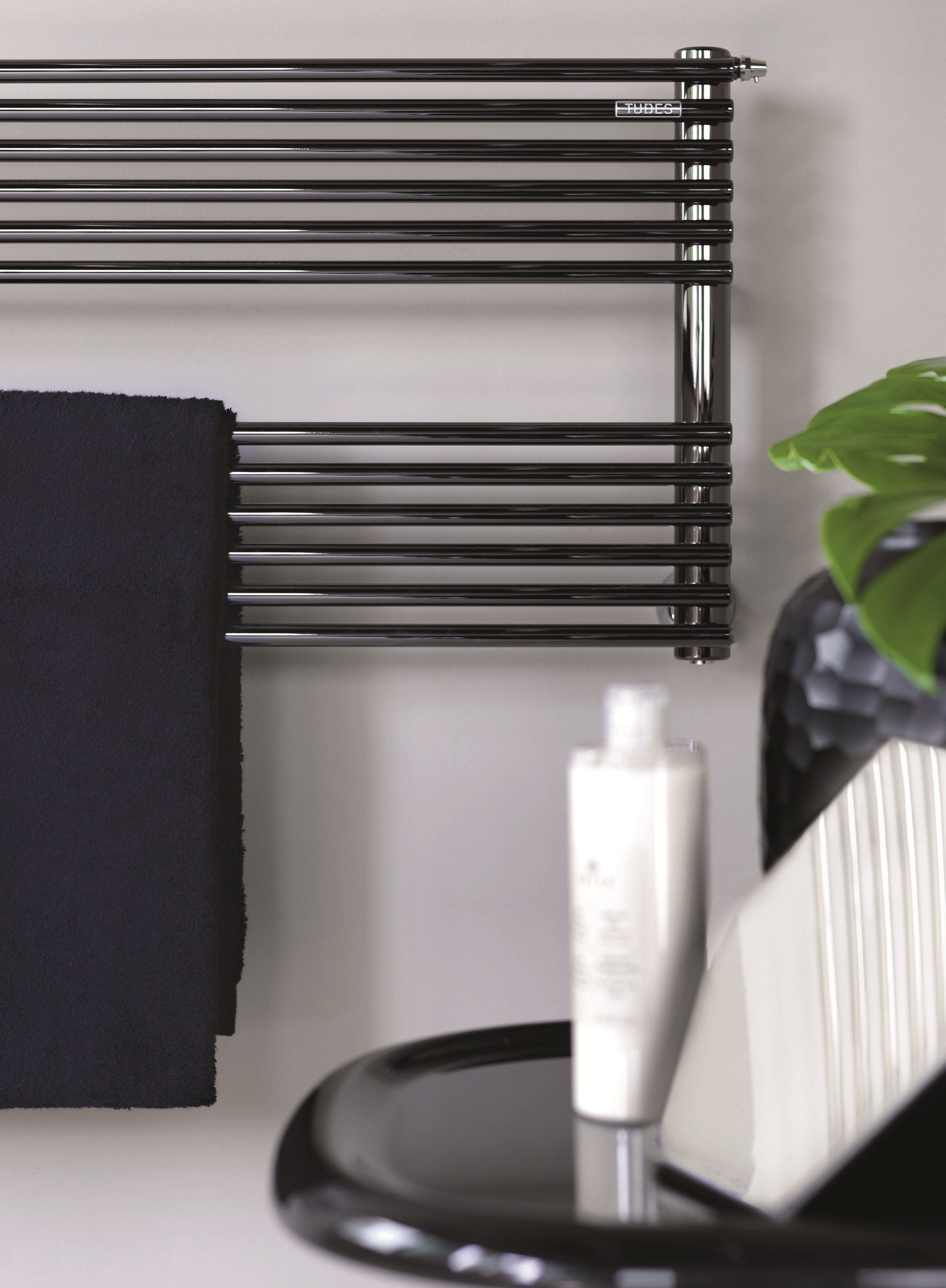 Настенный стальной горизонтальный полотенцесушитель Tubes основы ARCH-00097762 - Вид №1