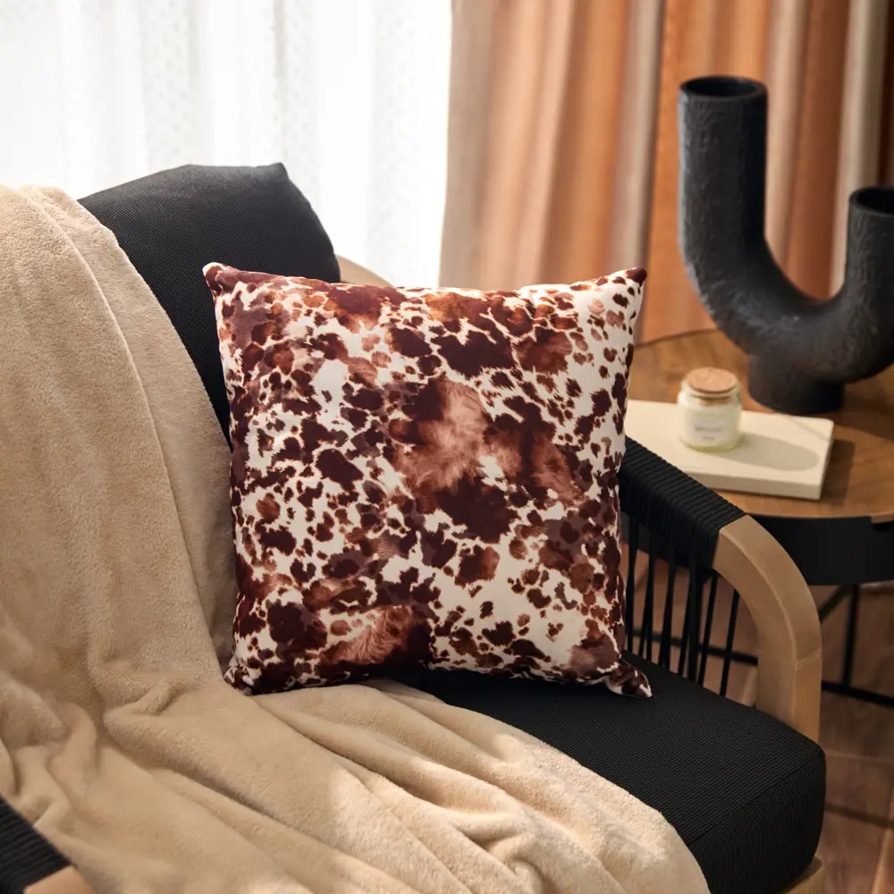 Декоративная подушка Корова 40x40 см цвет коричневый 89426287 STLM-2195338 Santreyd  - Вид №4