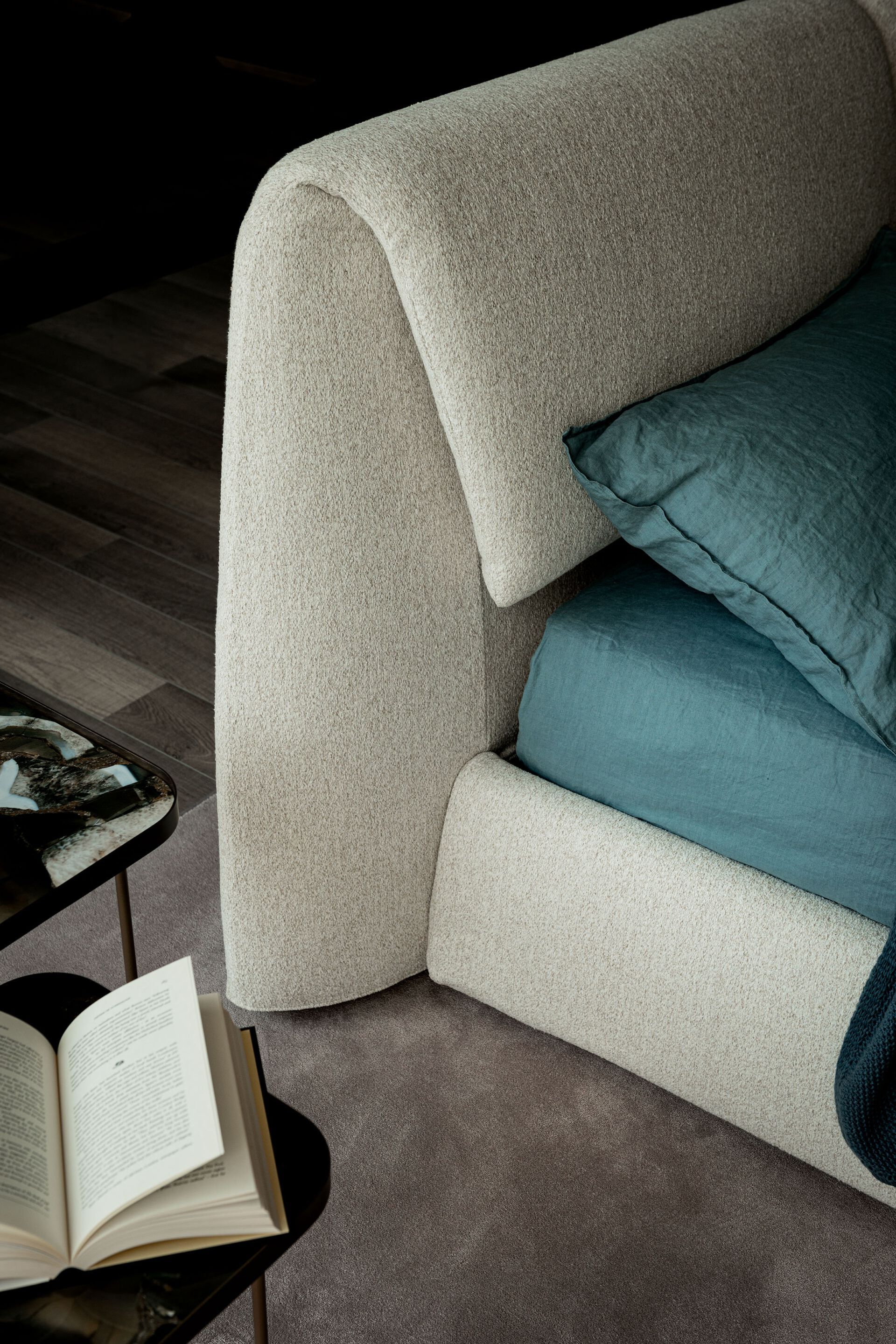 Двуспальная мягкая кровать из ткани Cattelan italia SIMON ARCH-00103324 - Вид №5