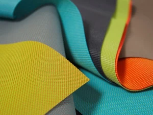 SERGE FERRARI Ткань из полиэфирной пряжи и полимерных материалов Plastitex - thinny Tv05