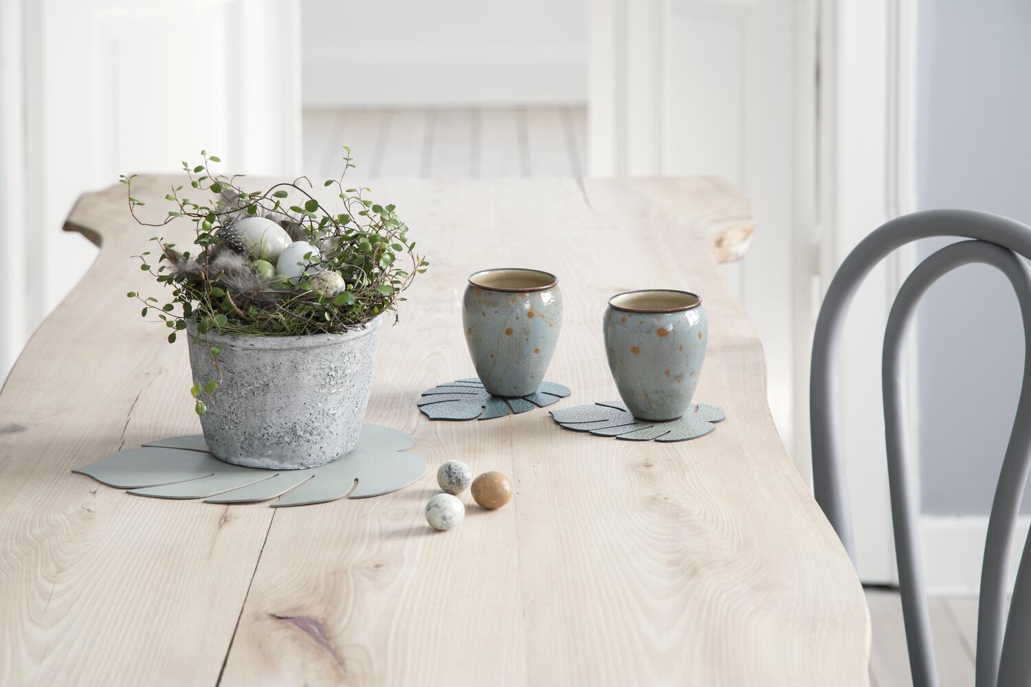 989961 HIPPO pastel green подстаканник лист монстеры 14х12 см, толщина 1,6мм;LIND DNA  - Вид №1