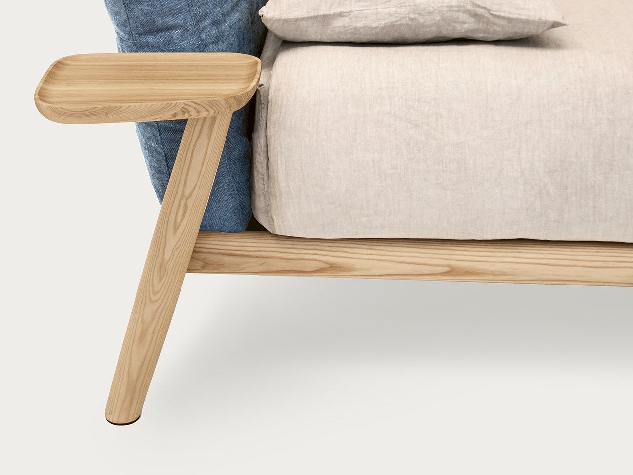 Кровать из массива дерева со встроенными тумбочками Pianca DIONISO ARCH-00089459 - Вид №9