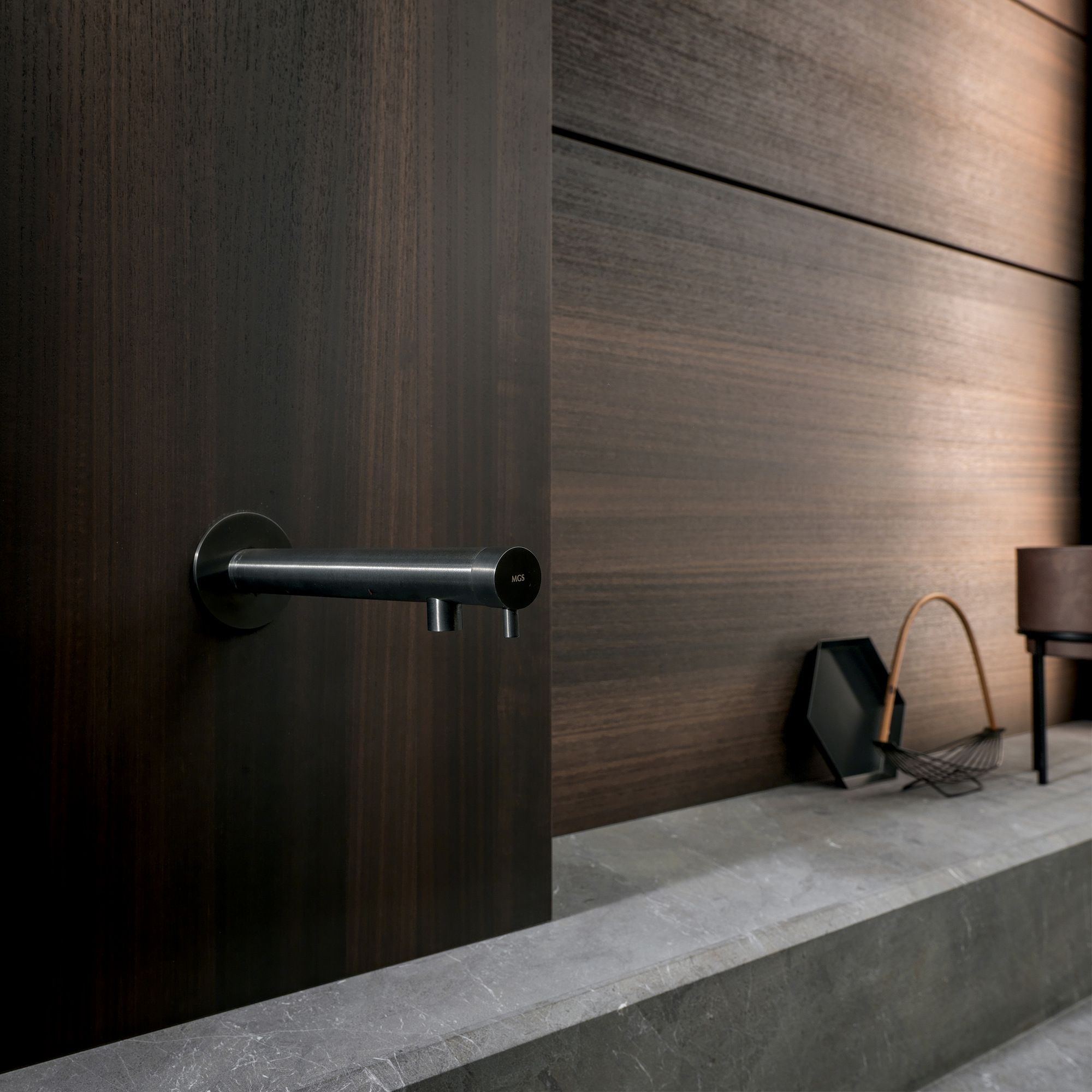 Кухня с каменным островом и эвкалиптовым шпоном MODULNOVA Blade Lab ARCH-00136930 - Вид №10