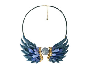 Ожерелье из фарфора