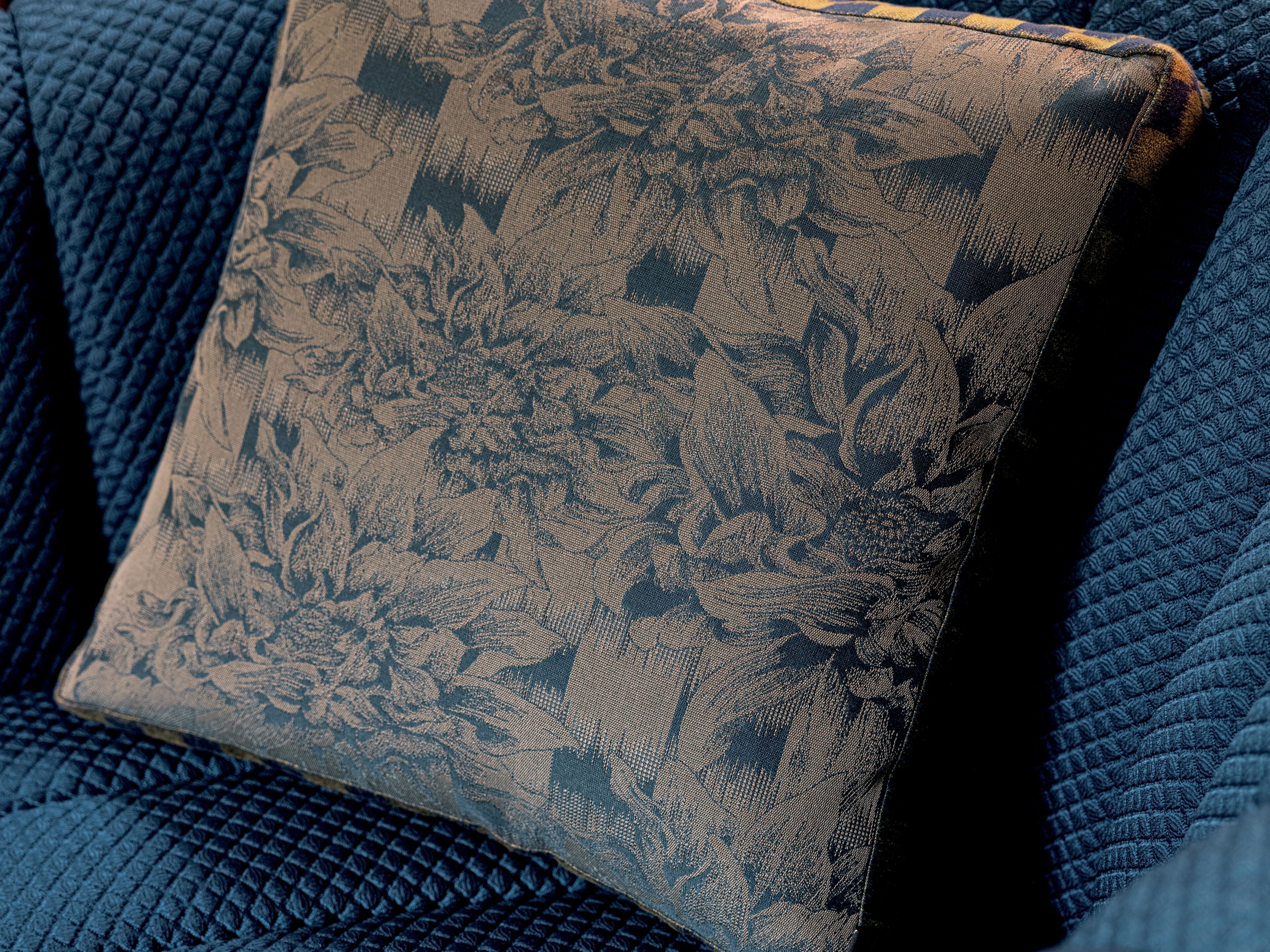 Квадратная подушка с цветочным рисунком K-3 Shogun Blue ARCH-00089230 - Вид №4