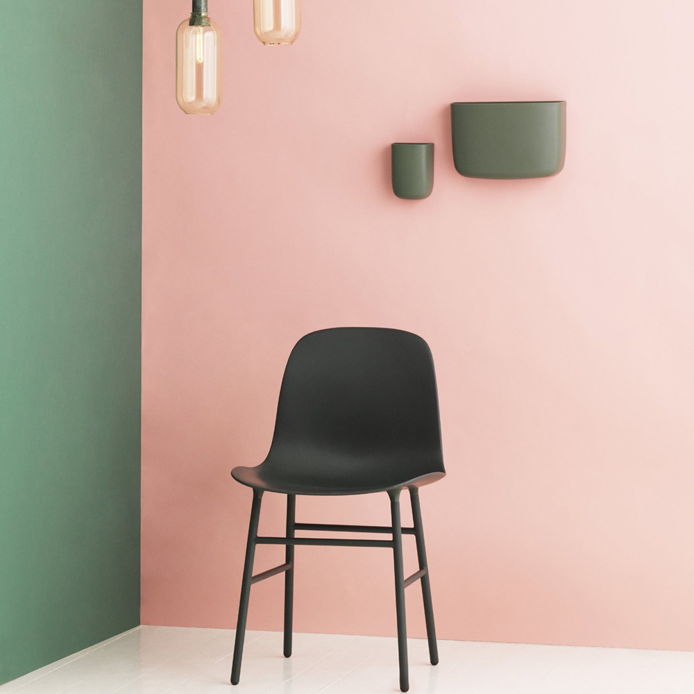 Стул без ручек Form с металлическими ножками 78х48х52 см, черный Normann Copenhagen 602812 - Вид №1