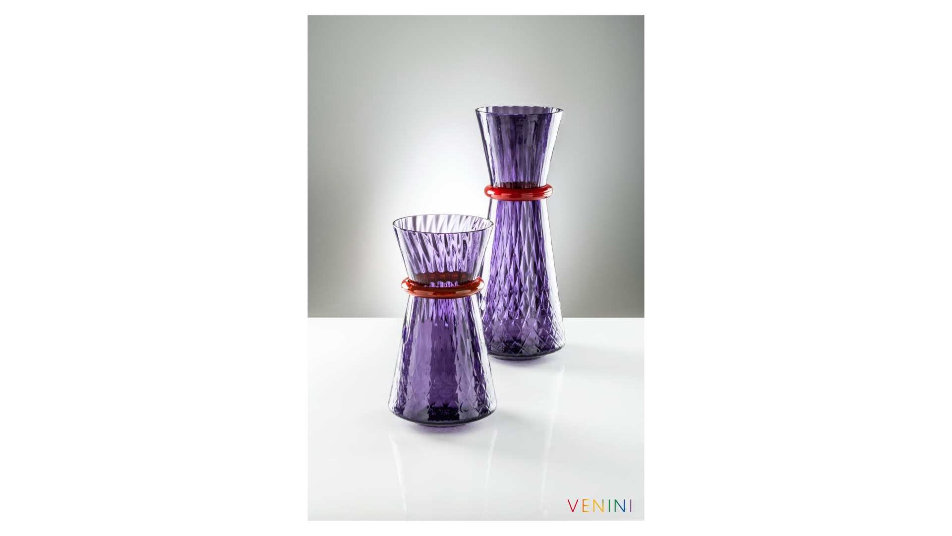 10640944 VENINI Ваза Venini "Тиара" 46х19см (Франческо Луккезе), 2018г (индиго, оранжевый декор) Стекло  - Вид №1