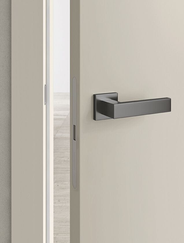 Распашная дверь с выдвижными петлями Venus Design Вера ARCH-00113450 - Вид №2