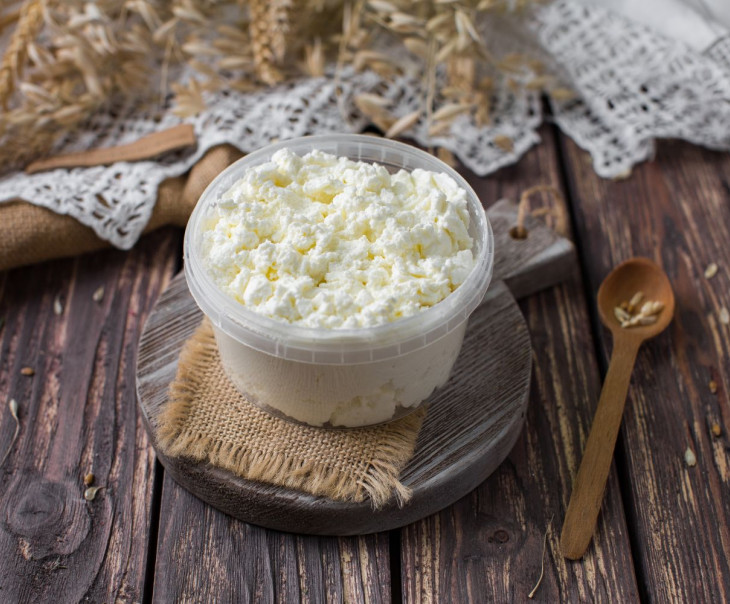 1637 Творог 1,8% обезжиренный Вкусляндия  - Вид №1