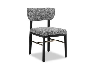 Деревянный мягкий стул