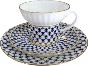 10525793 Императорский фарфоровый завод Набор чайный ИФЗ "Кобальтовая сетка" 3 предмета, 150мл, ф.Волна Фарфор костяной